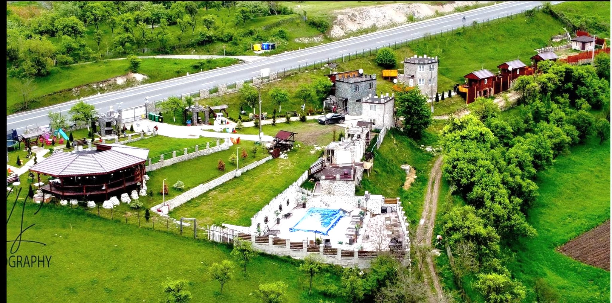 Camping Picnic Merișor Banita