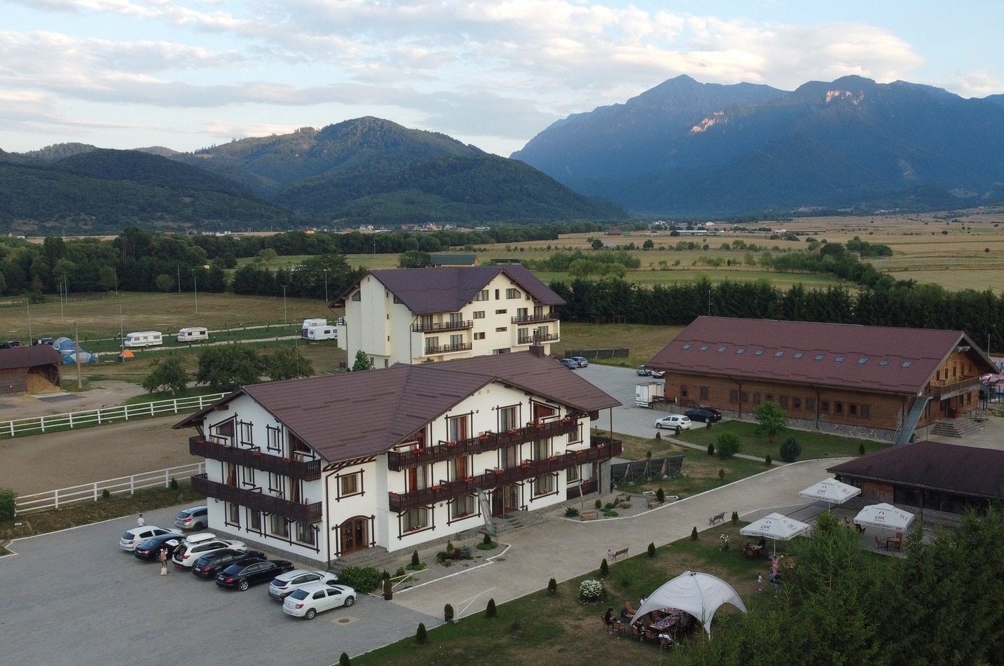 Complex Camping Panicel