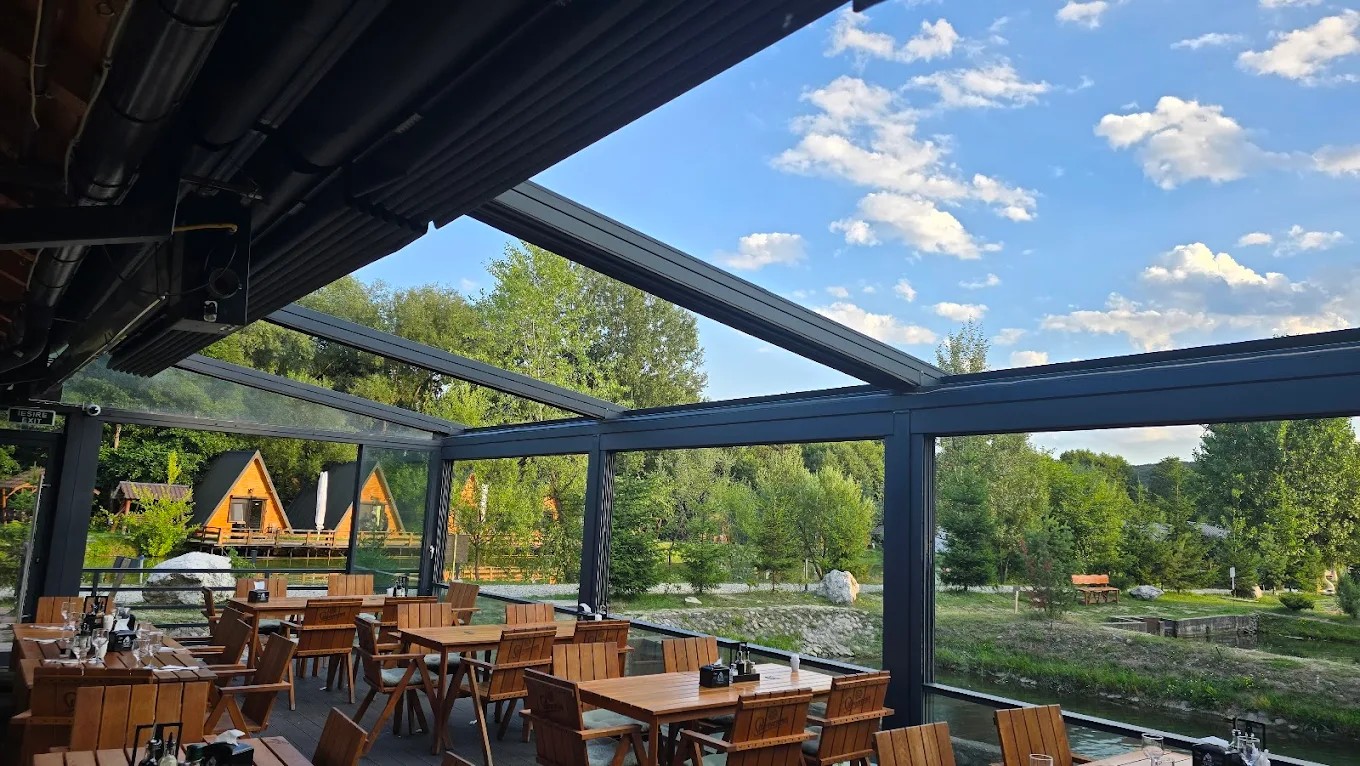 Camping Pastravaria Zavoi